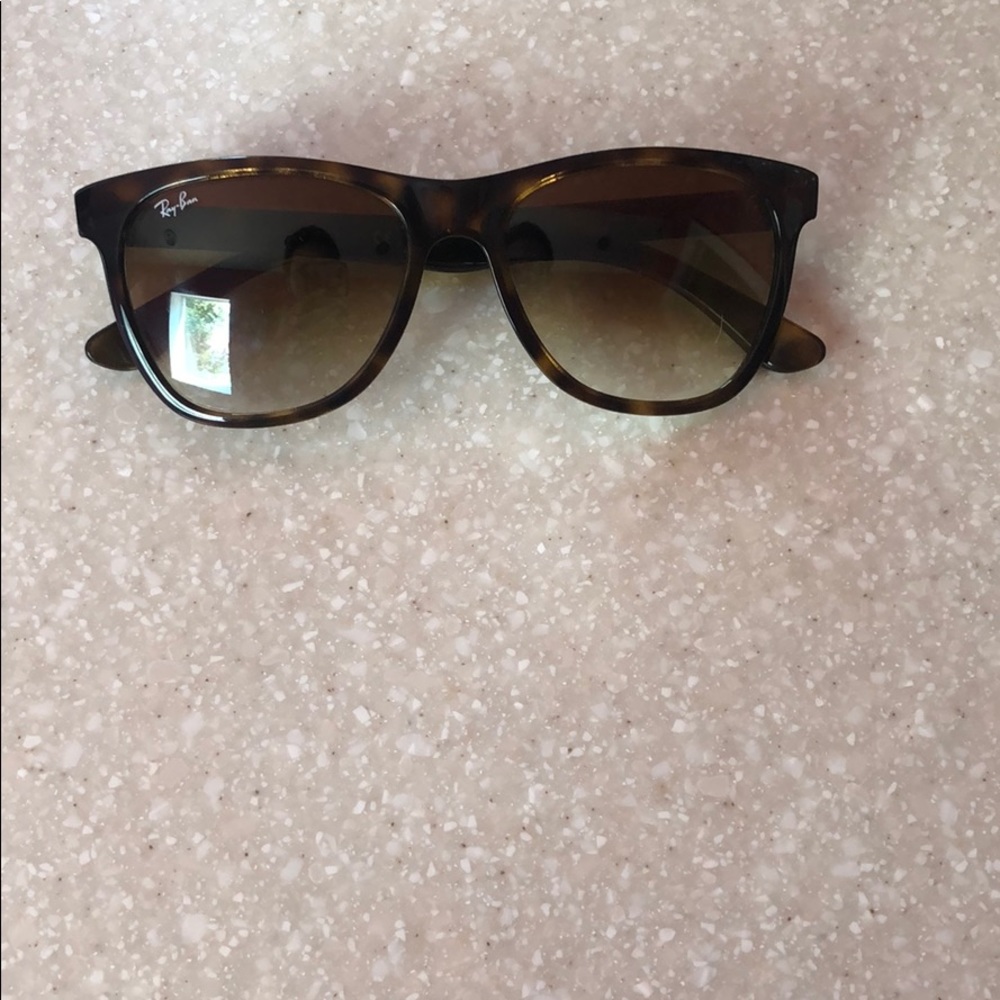 Ray bans